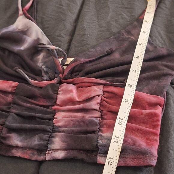 Urban Outfitters Women's Tie-Dye Crop Top - Black and Red - Picture 9 of 10